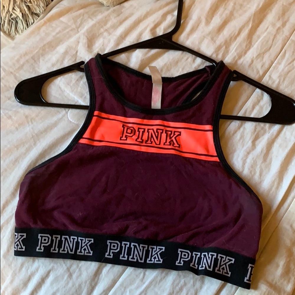 sports bra